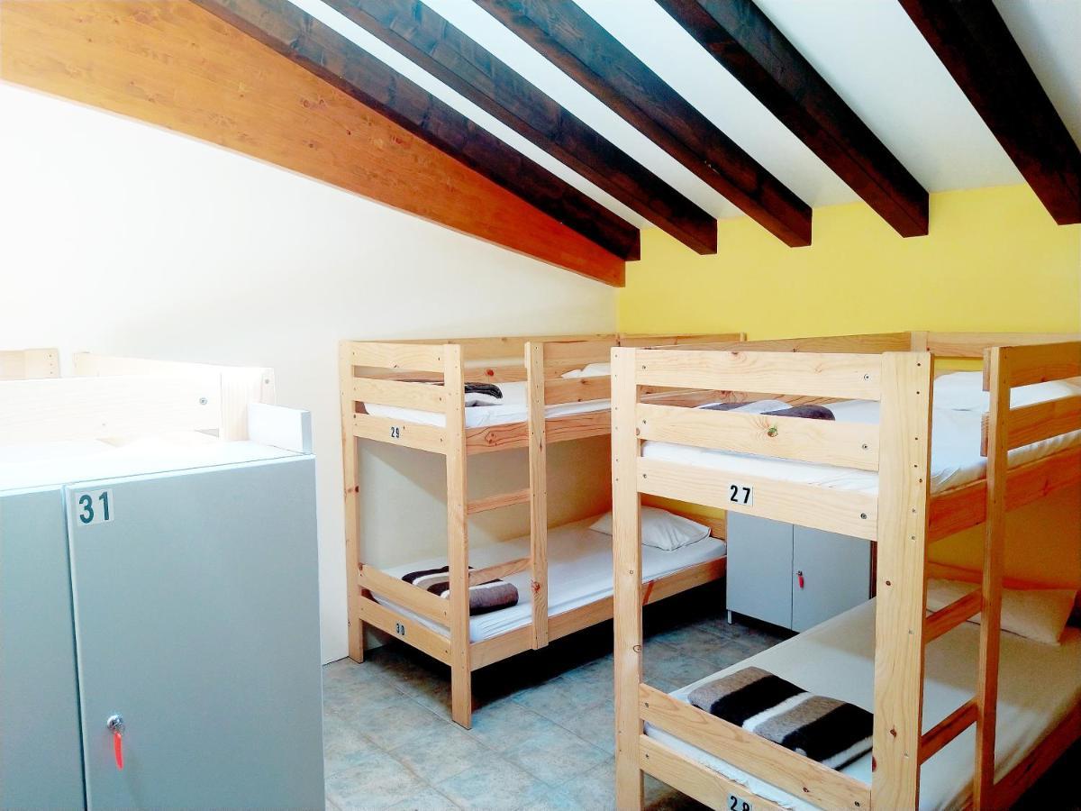Amaiurko Aterpea Hostel Maya del Baztan Bagian luar foto