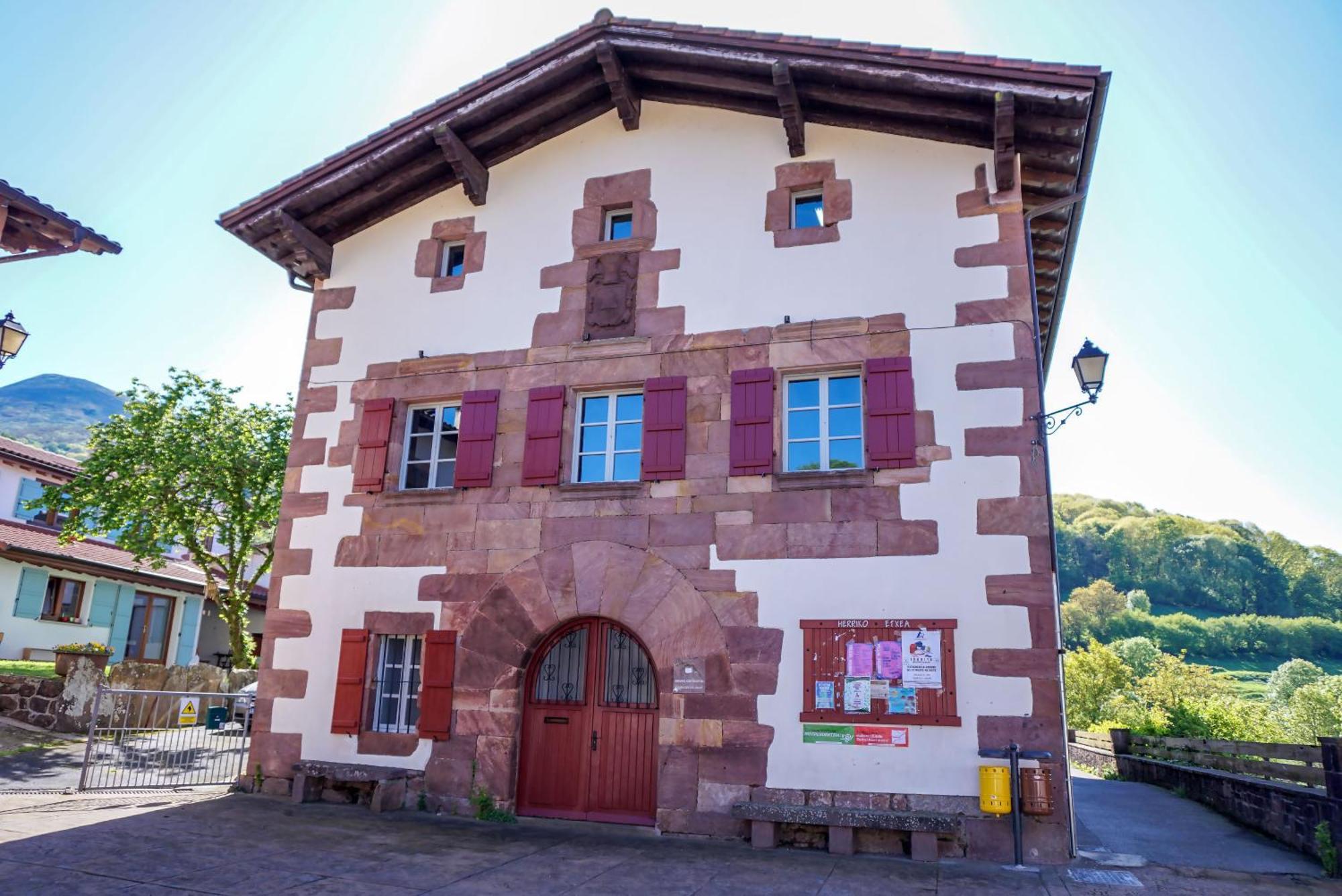 Amaiurko Aterpea Hostel Maya del Baztan Bagian luar foto