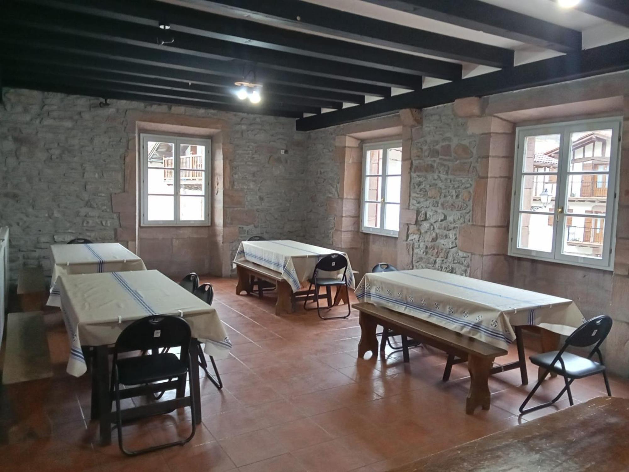 Amaiurko Aterpea Hostel Maya del Baztan Bagian luar foto